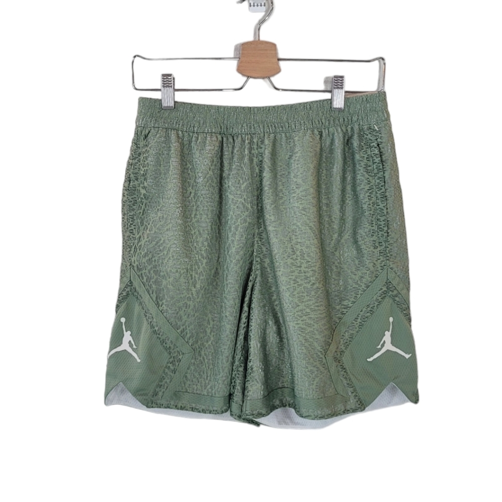 JORDAN Sport Green Lace Overlay‎ Diamond Shorts Size S